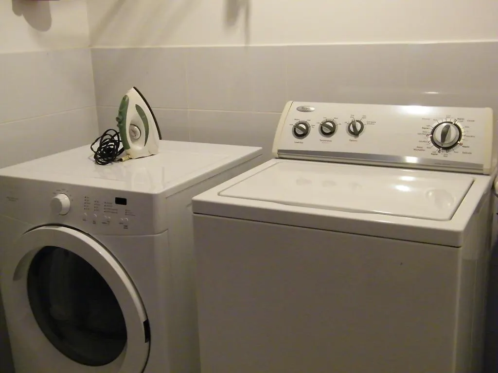 Vitra Daire Quito 0*,  Ekvador